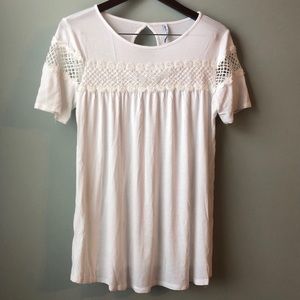 Belly By Design Maternity Top w/ Keyhole Back